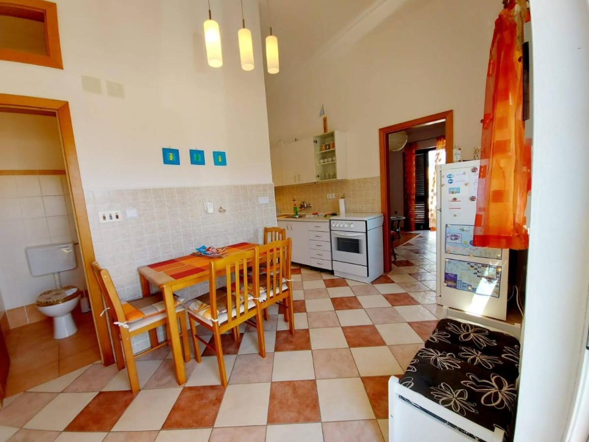 Apartment Pepo Pag Pag Town Esterno foto